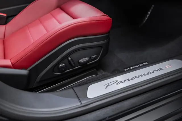Porsche Panamera — миниатюра 6