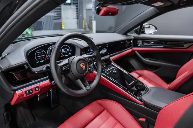 Porsche Panamera — миниатюра 11