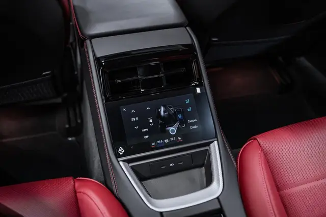 Porsche Panamera — миниатюра 12