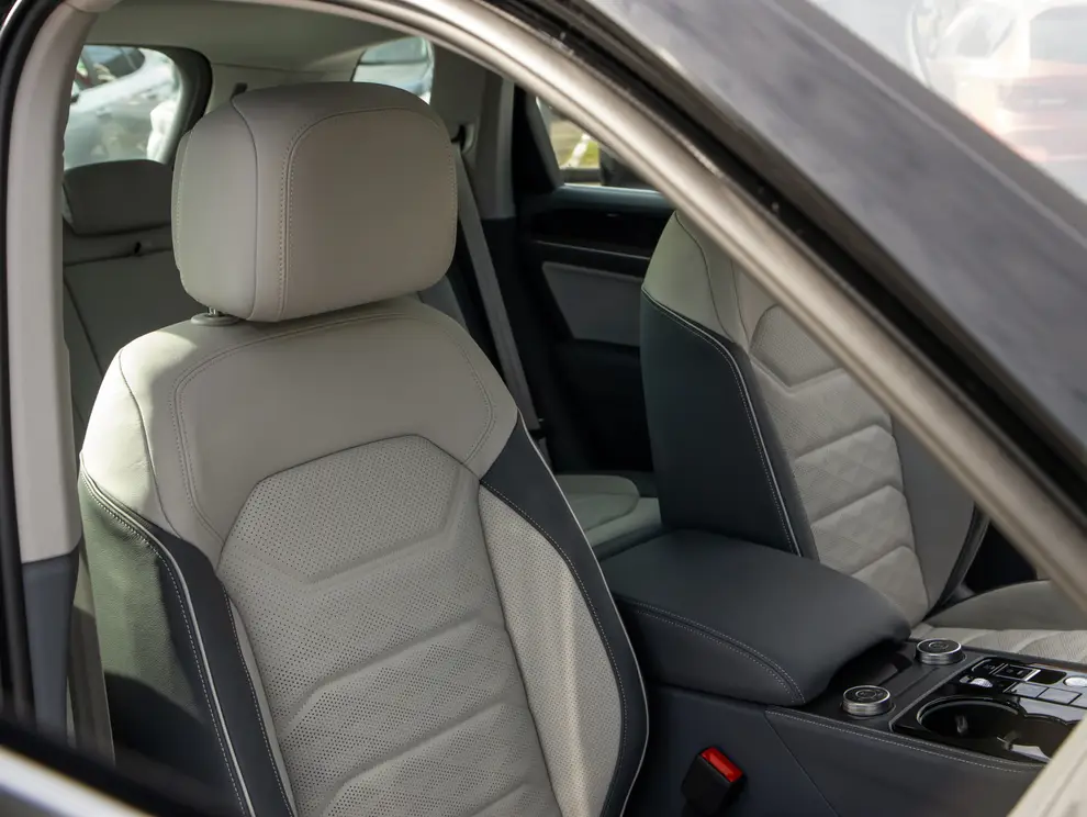 Volkswagen Touareg — миниатюра 32
