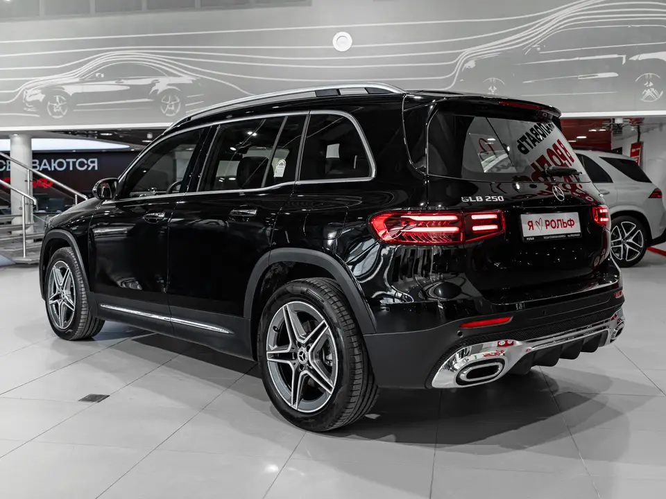 Mercedes-Benz GLB — миниатюра 33