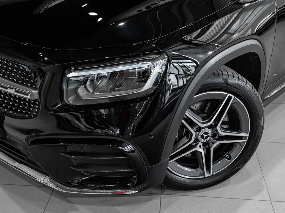 Mercedes-Benz GLB — миниатюра 35