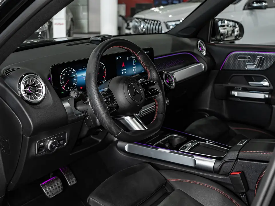 Mercedes-Benz GLB — миниатюра 37