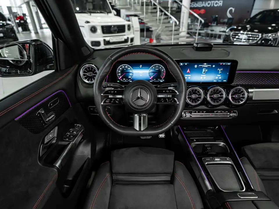 Mercedes-Benz GLB — миниатюра 39