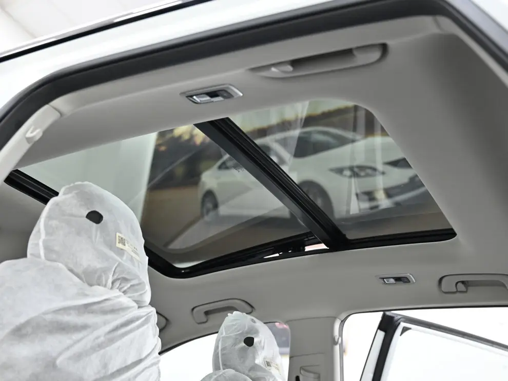 Geely Coolray — миниатюра 32