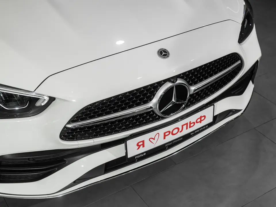 Mercedes-Benz C-Класс — миниатюра 7