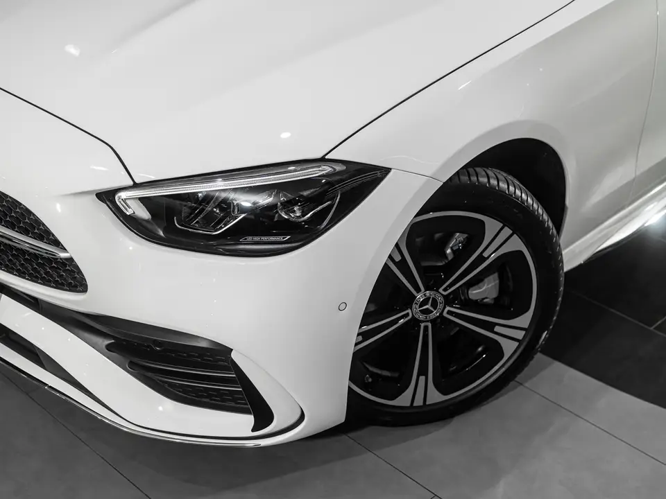 Mercedes-Benz C-Класс — миниатюра 8
