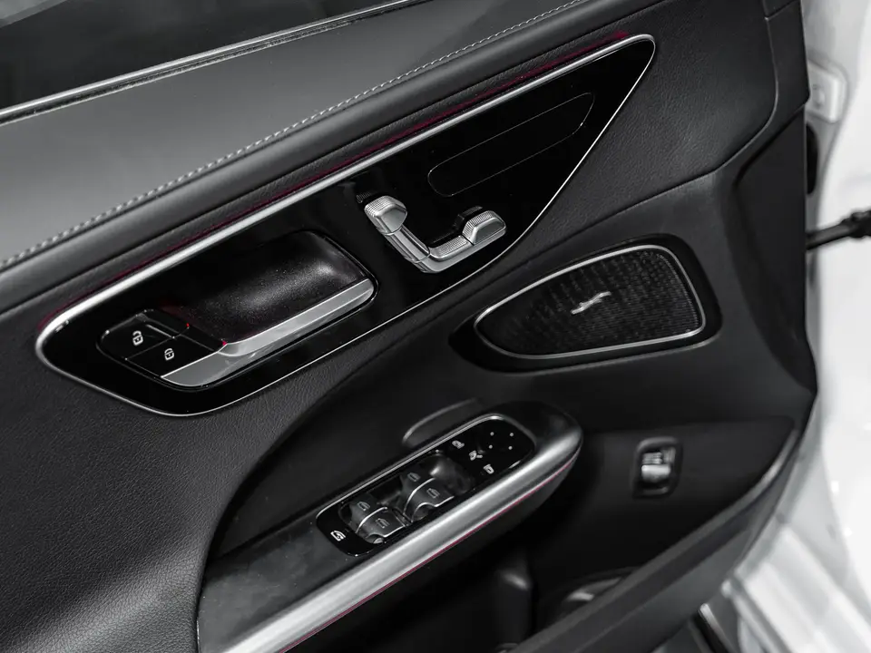 Mercedes-Benz C-Класс — миниатюра 19