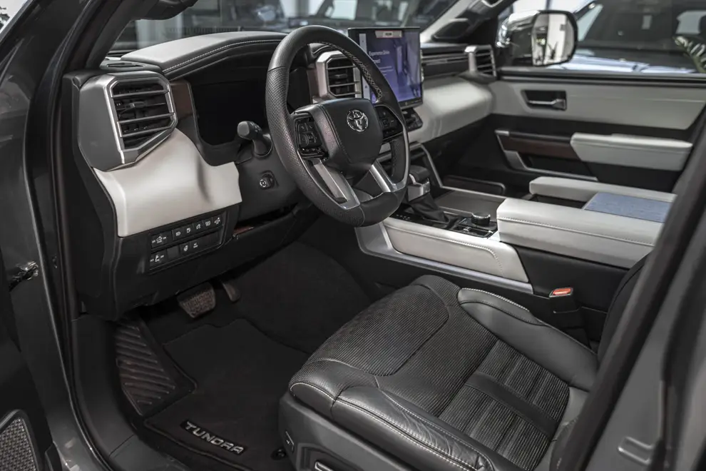 Toyota Tundra — миниатюра 8
