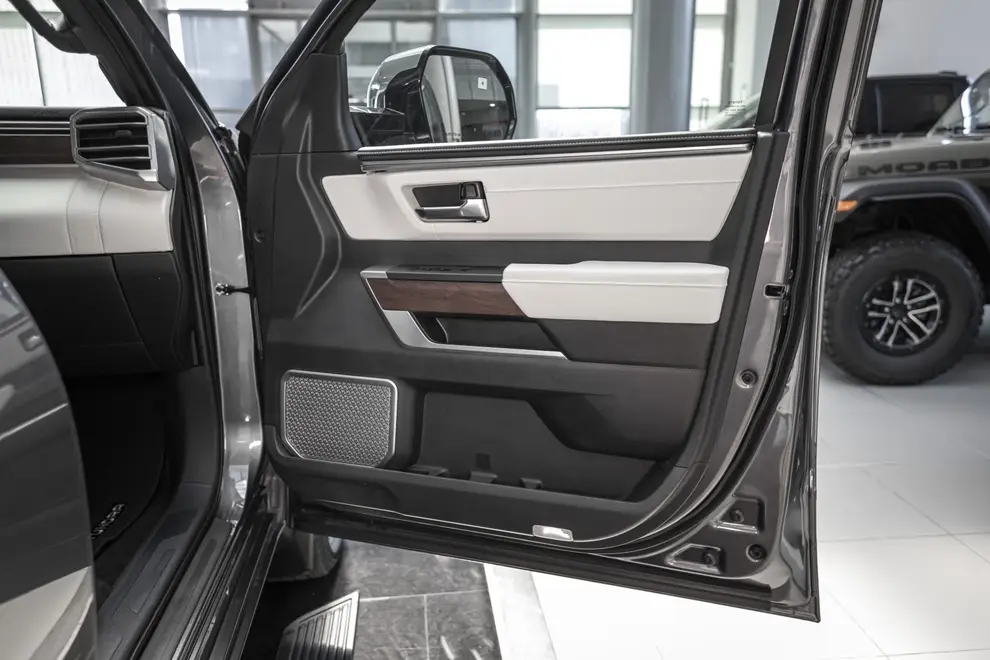 Toyota Tundra — миниатюра 18