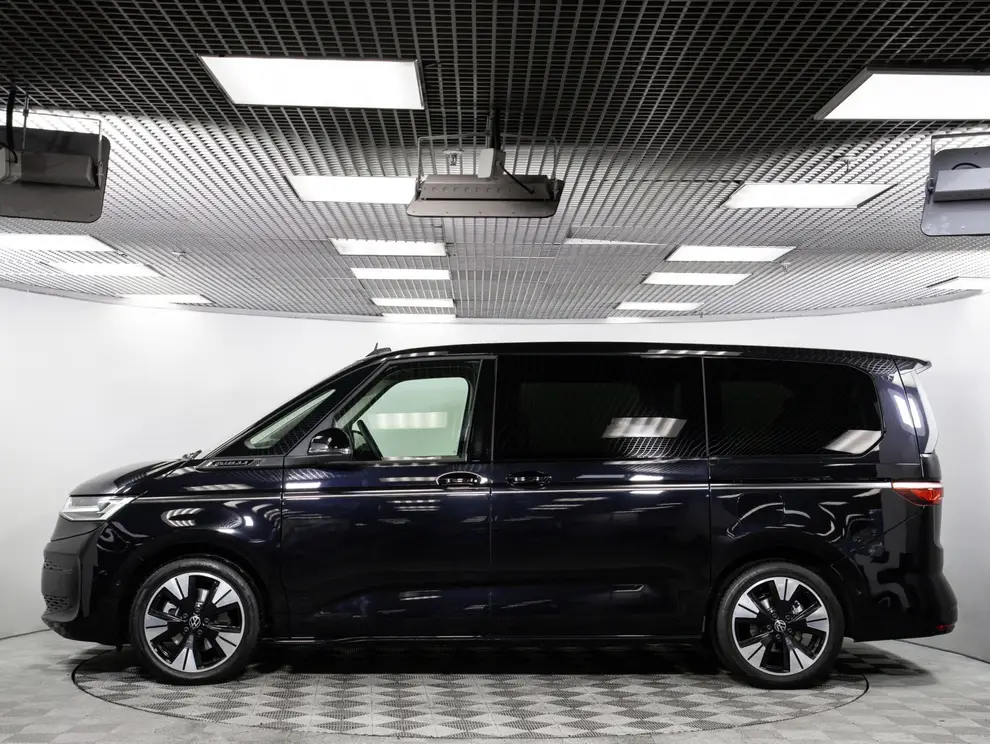 Volkswagen Multivan — миниатюра 3