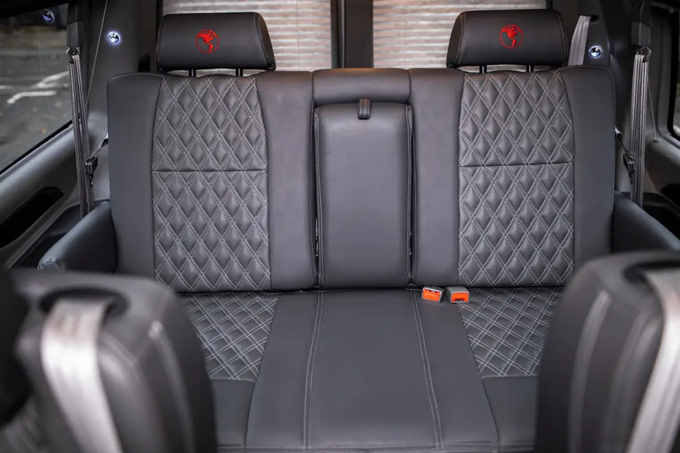 Chevrolet Express — миниатюра 16