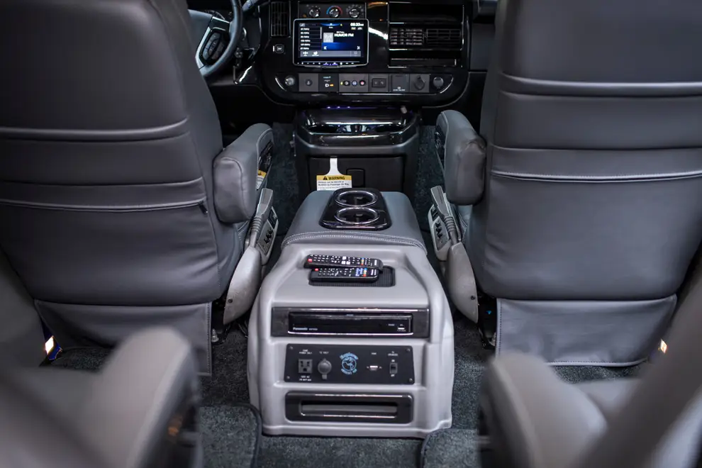 Chevrolet Express — миниатюра 18