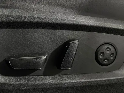 Nissan Pathfinder — миниатюра 20