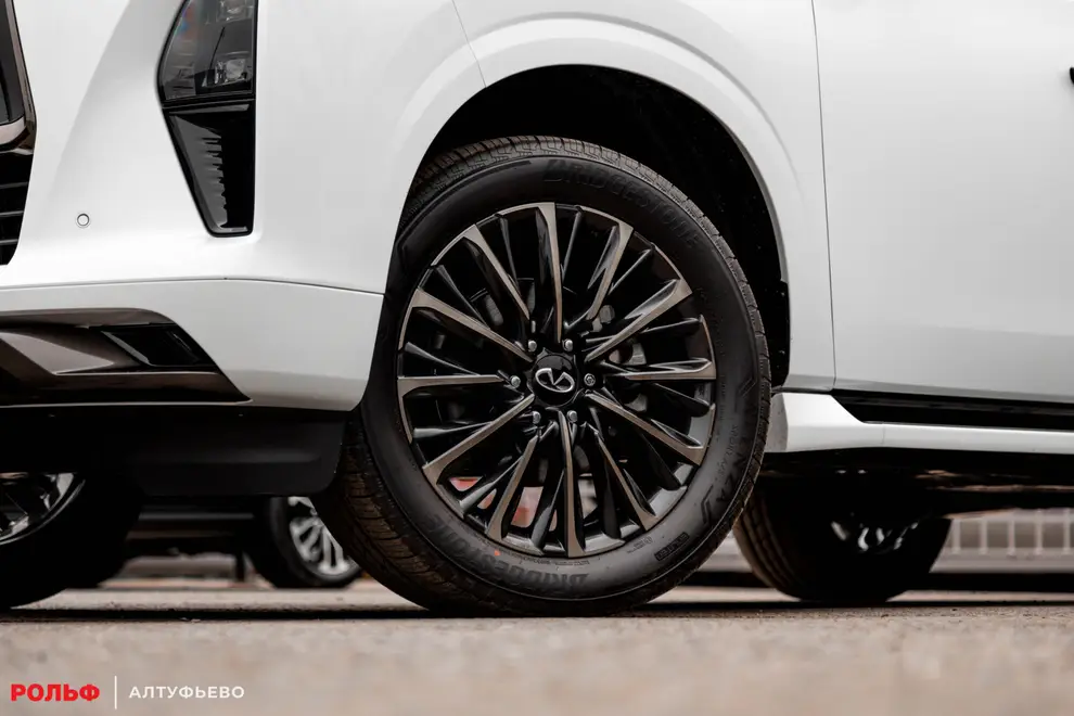 Infiniti QX80 — миниатюра 8
