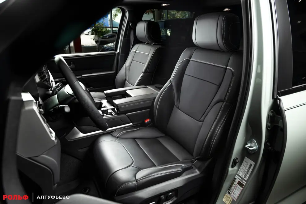 Toyota Sequoia — миниатюра 7