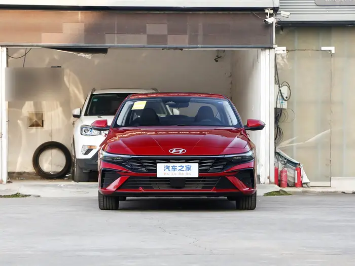 Hyundai Elantra — миниатюра 37
