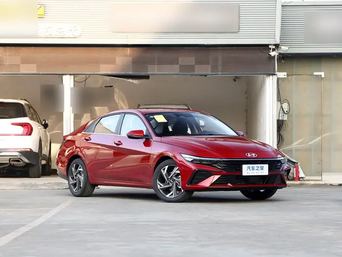 Hyundai Elantra — миниатюра 40