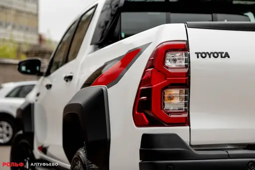 Toyota Hilux — миниатюра 27