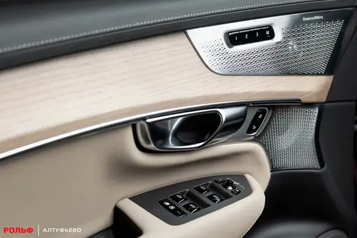 Volvo XC90 — миниатюра 23