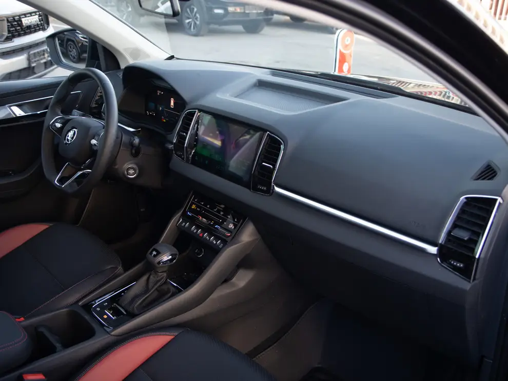 Skoda Karoq — миниатюра 9